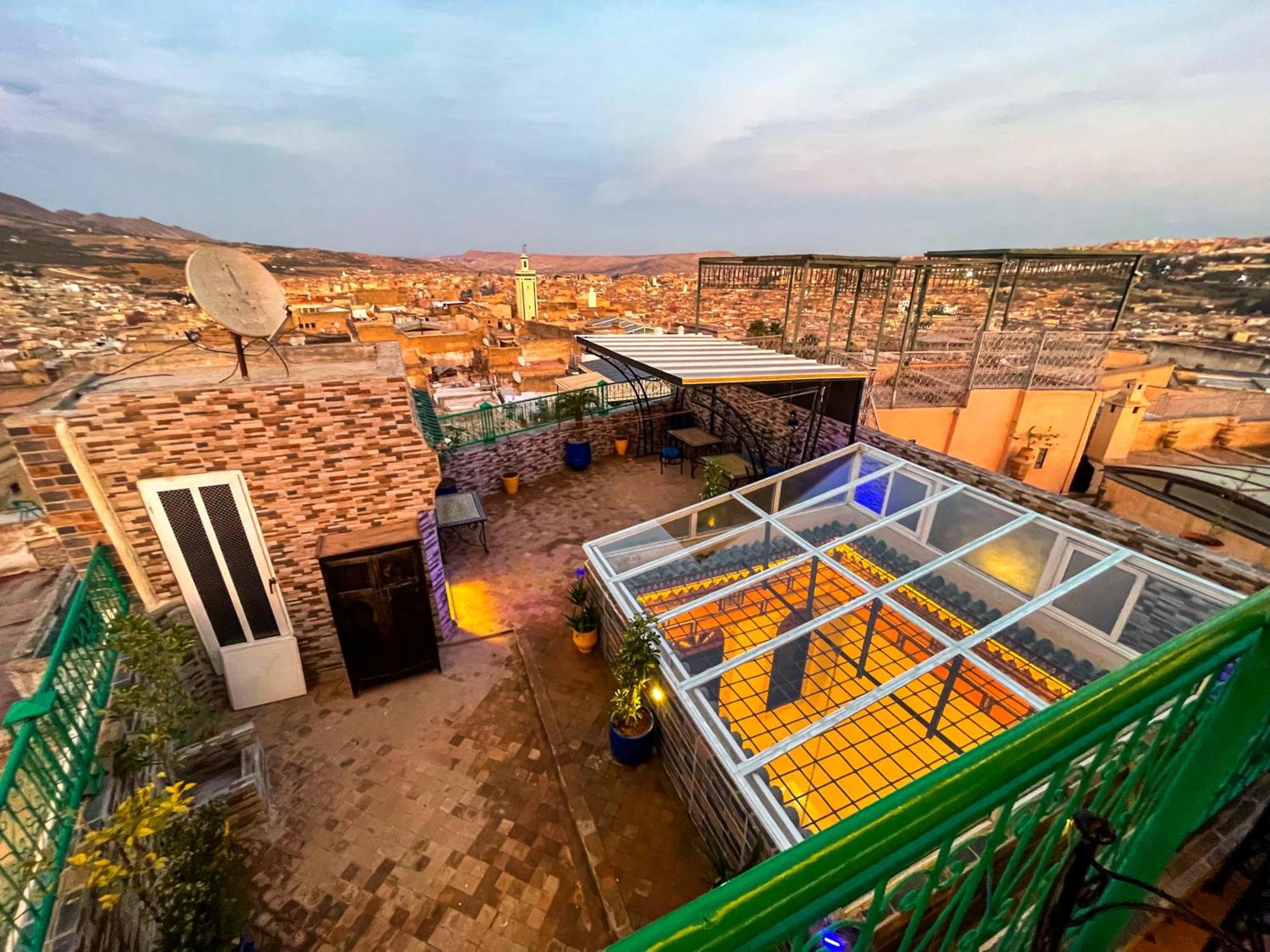 Riad Dar El Ouedghiri Фес Экстерьер фото