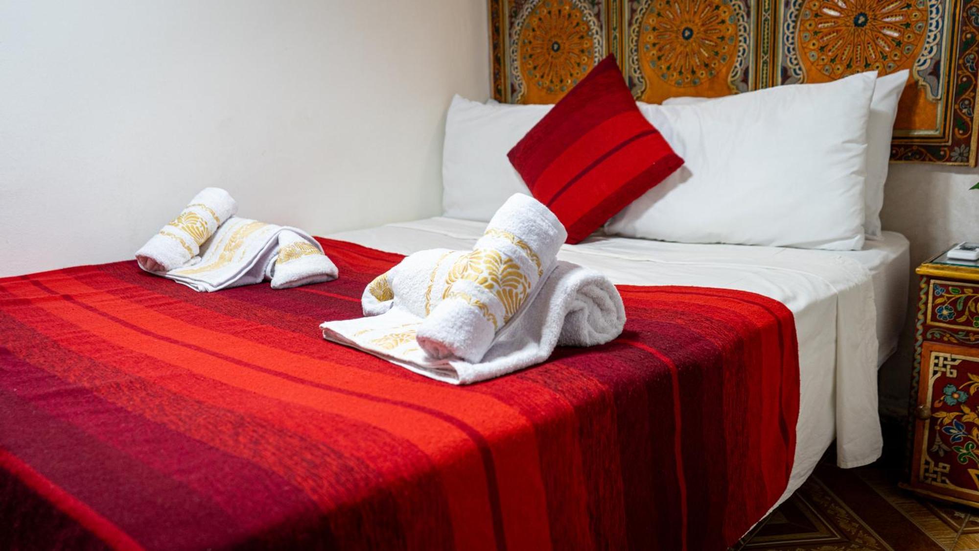 Riad Dar El Ouedghiri Фес Экстерьер фото