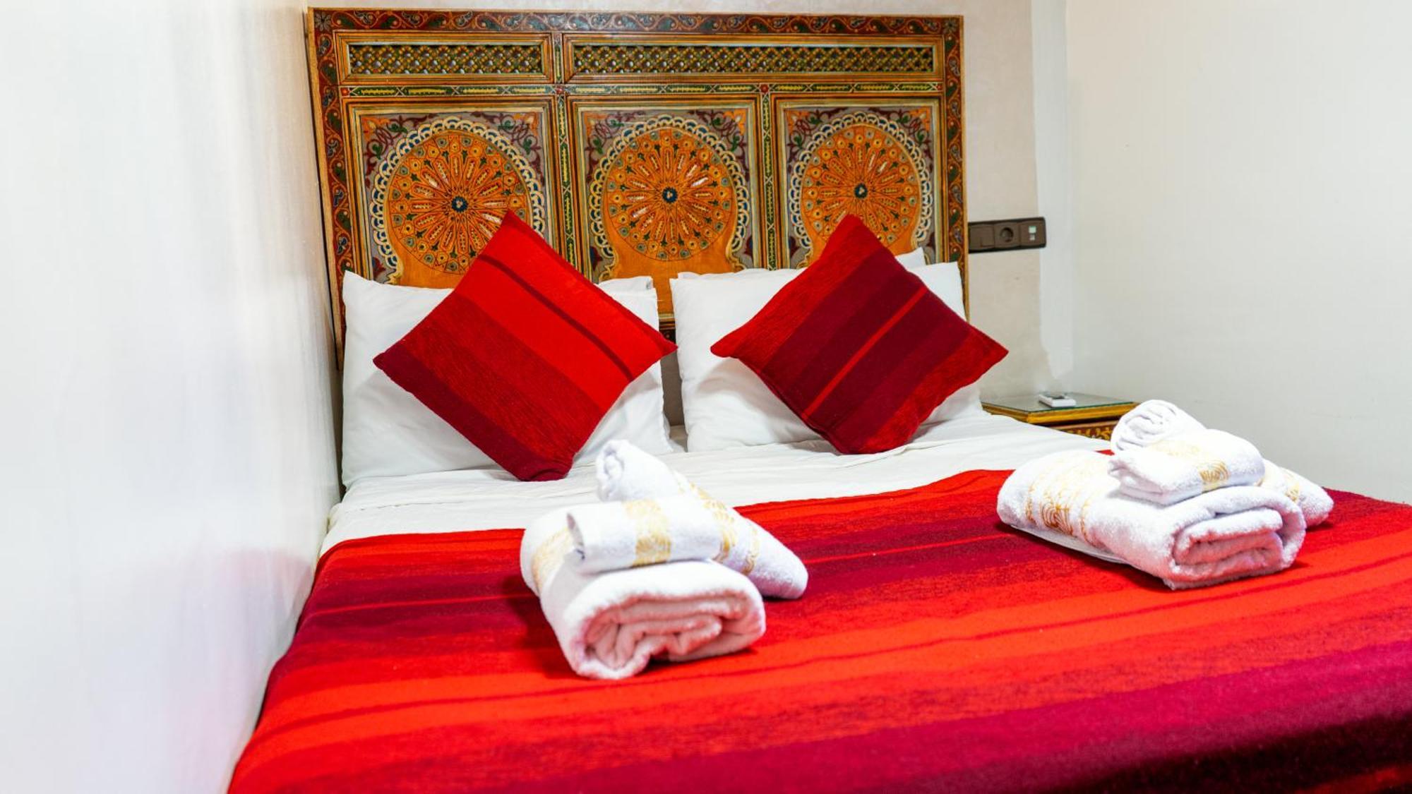 Riad Dar El Ouedghiri Фес Экстерьер фото