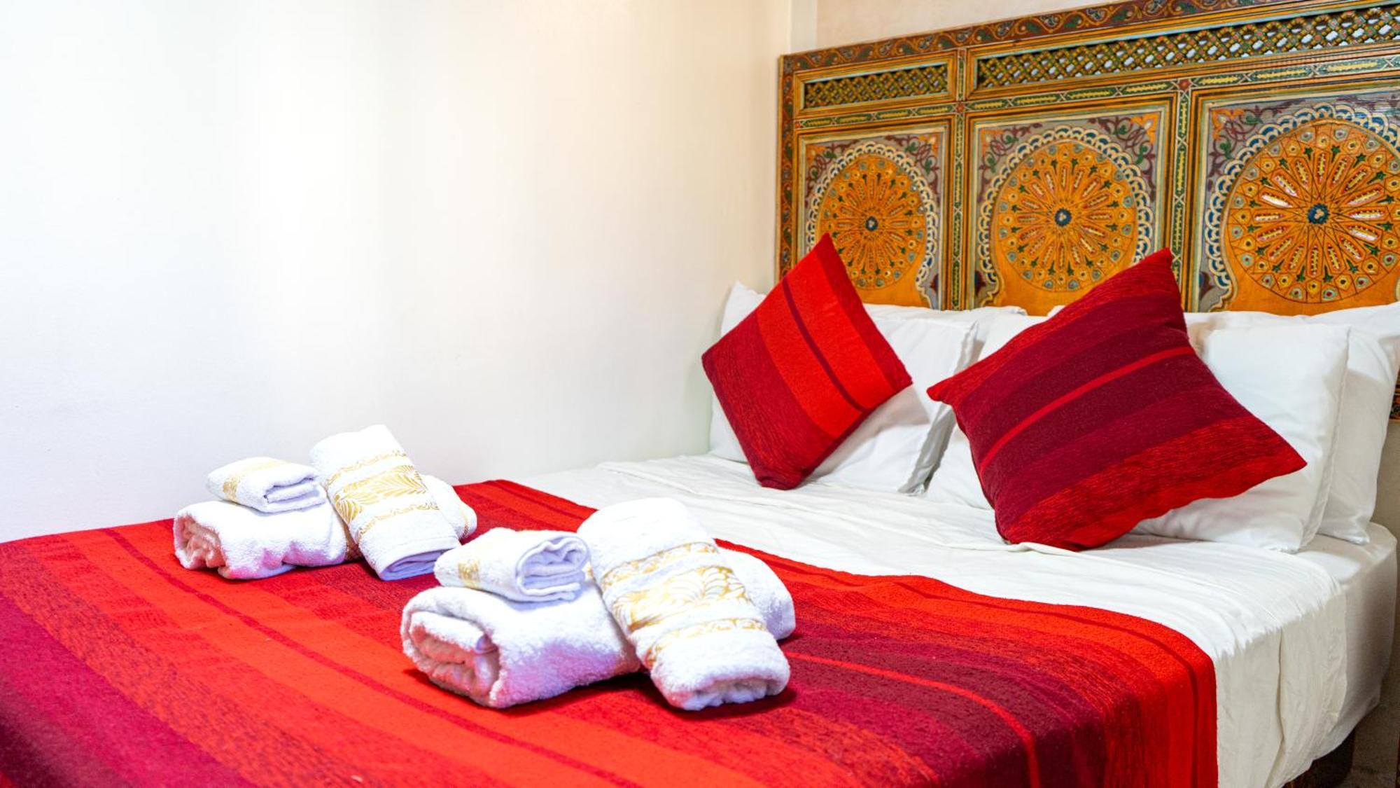 Riad Dar El Ouedghiri Фес Экстерьер фото