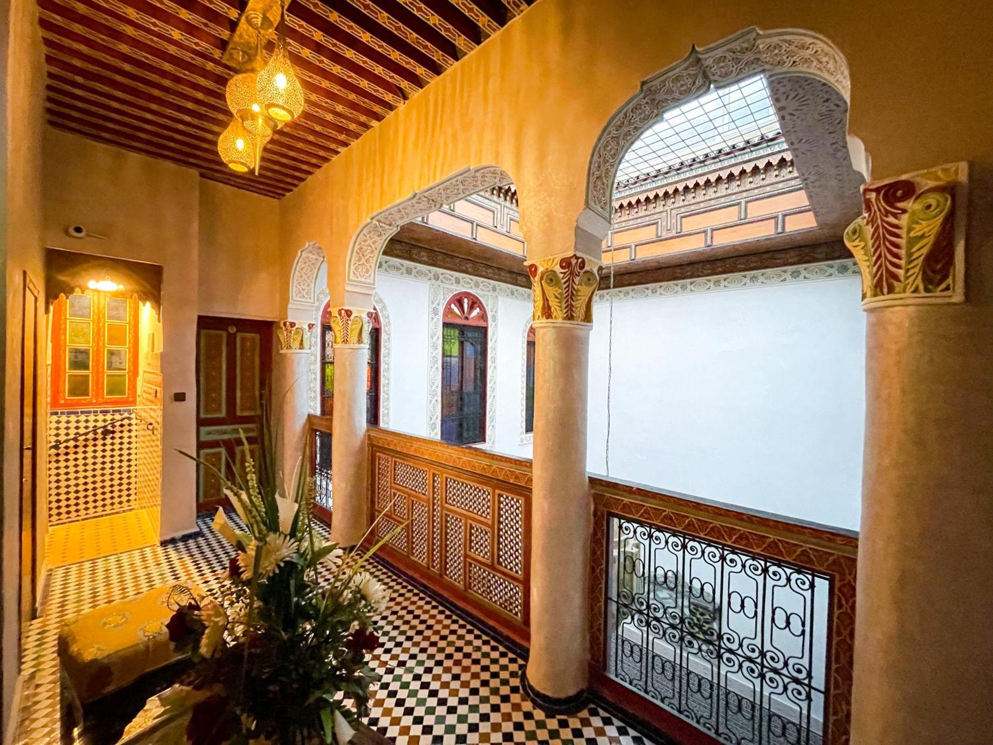 Riad Dar El Ouedghiri Фес Экстерьер фото
