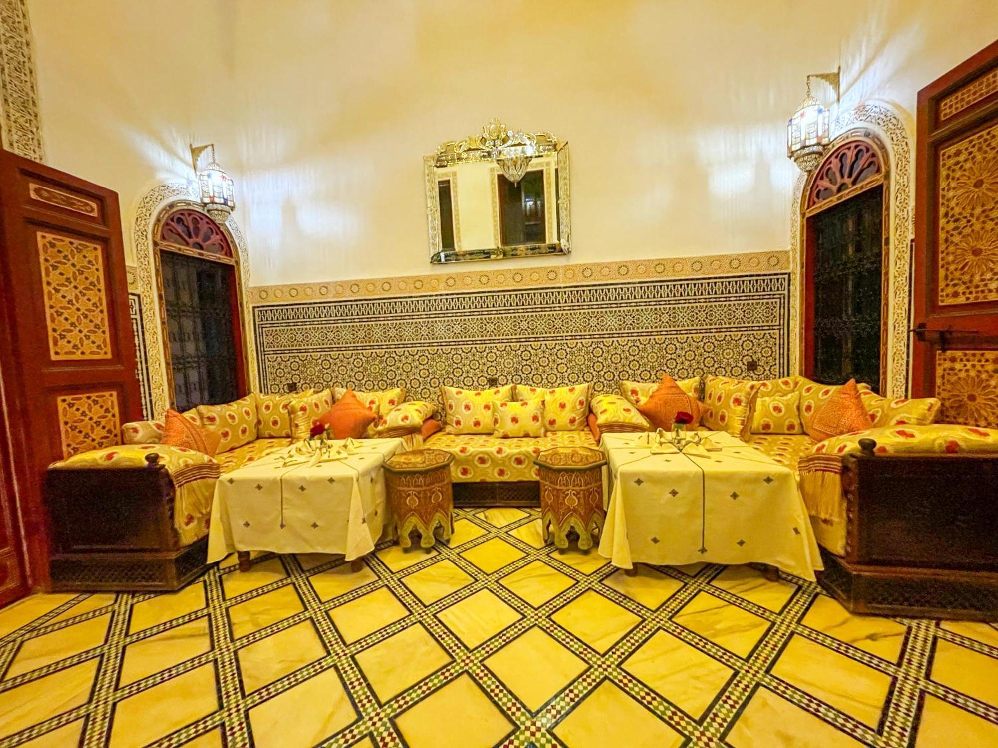 Riad Dar El Ouedghiri Фес Экстерьер фото