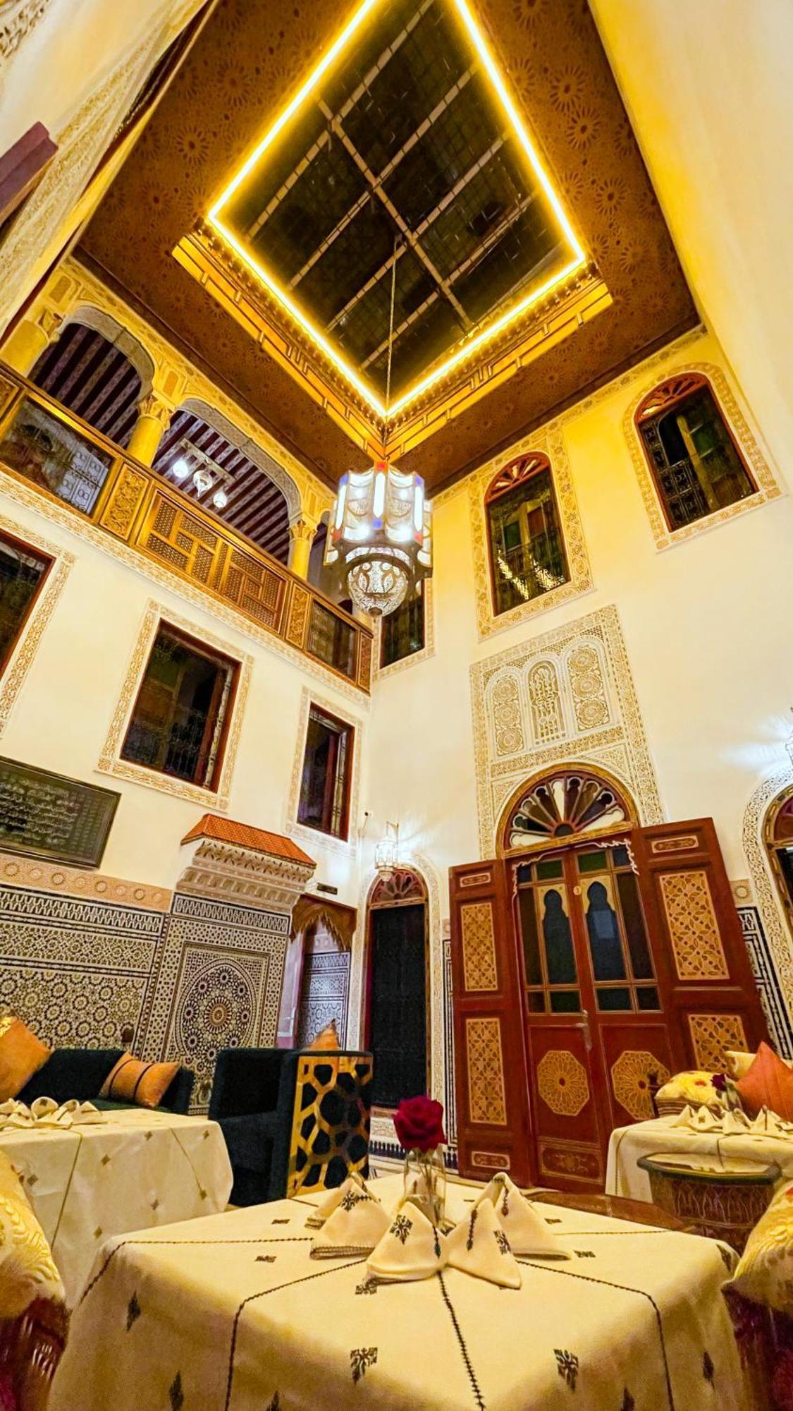 Riad Dar El Ouedghiri Фес Экстерьер фото